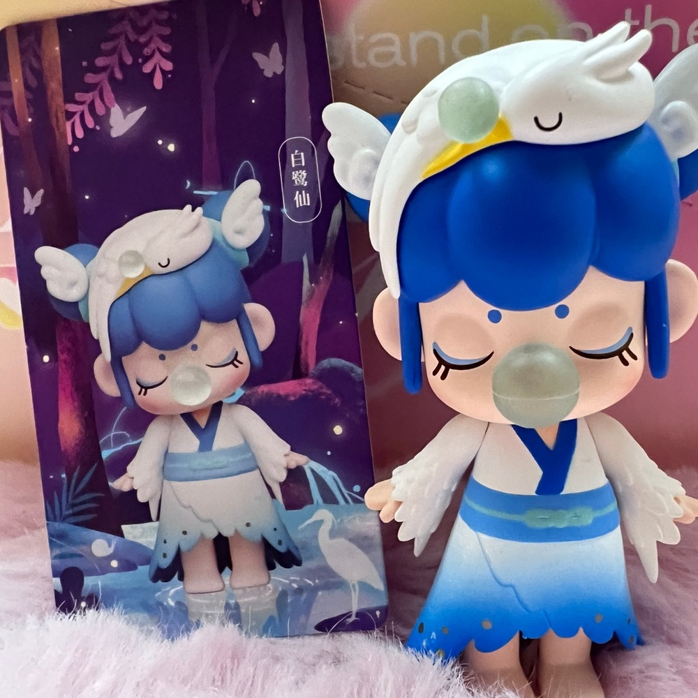 Nancy’s Series Figure - White Egret Immortal